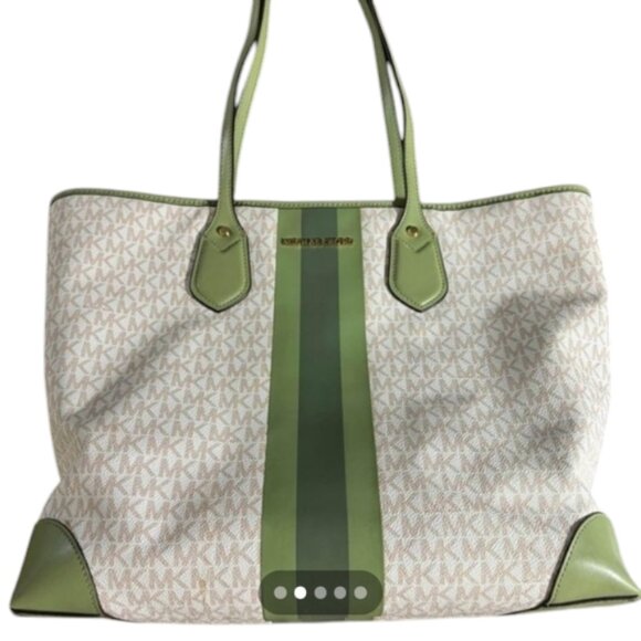 Michael Kors Eva Logo Extra Large Tote Bag - Picture 5 of 6